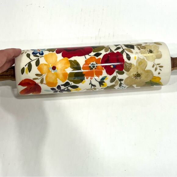 The Pioneer Woman Harvest Fall Flower Ceramic Rolling Pin w/ Acacia Handles - Picture 4 of 9
